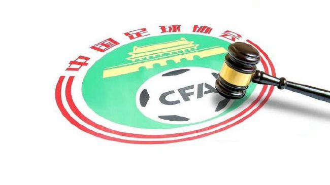 但筹备《在清朝》时，他发现自己的认知都来自前人构建的清朝世界，所以需要从史料里找到一个更真实的清朝